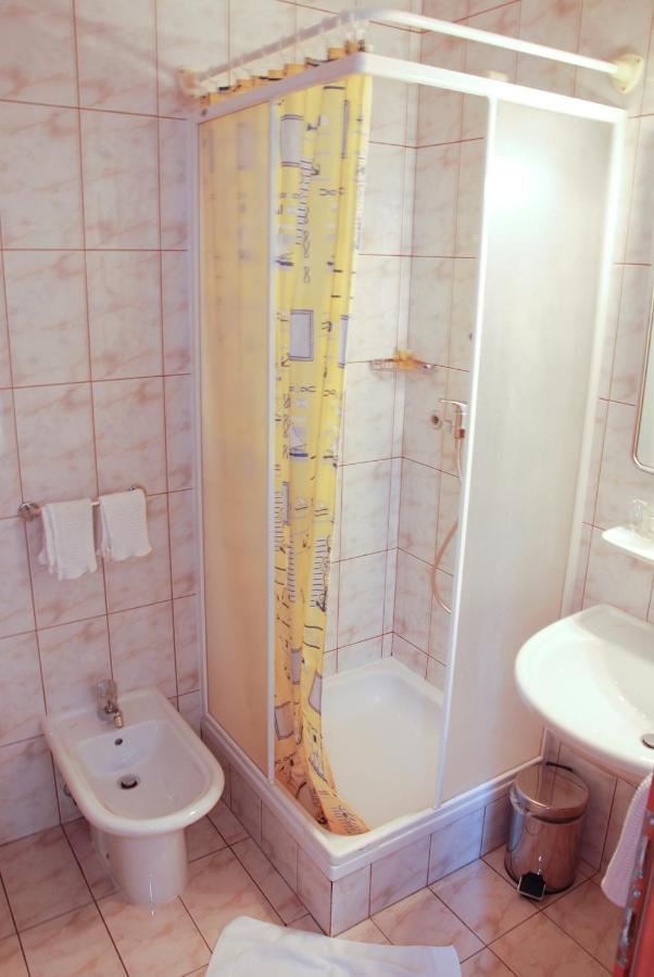 Guest House Arvaj Kranj Exterior photo