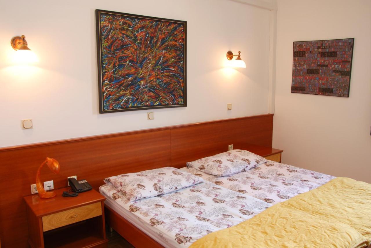 Guest House Arvaj Kranj Exterior photo