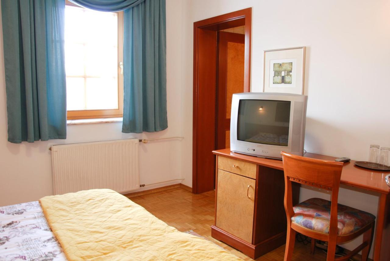 Guest House Arvaj Kranj Exterior photo