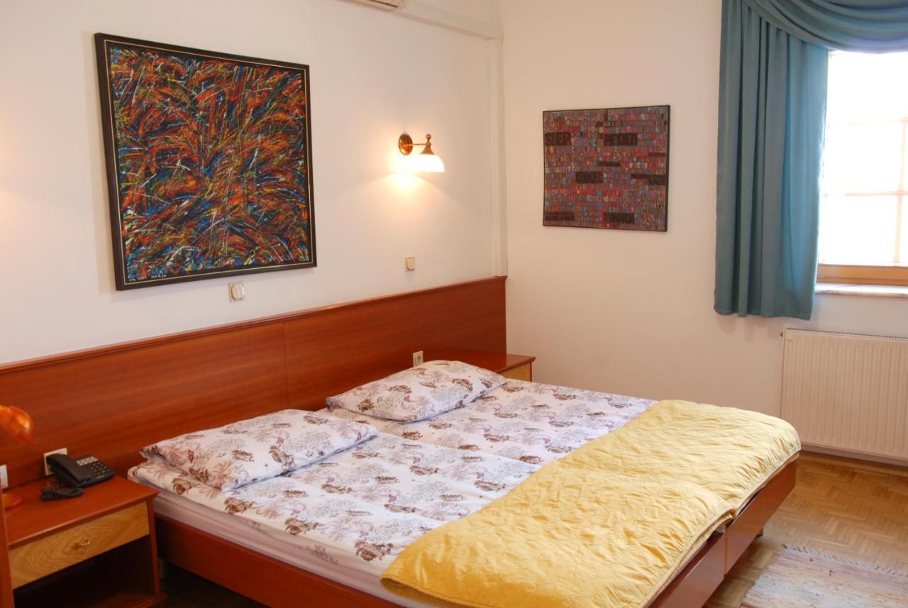 Guest House Arvaj Kranj Exterior photo